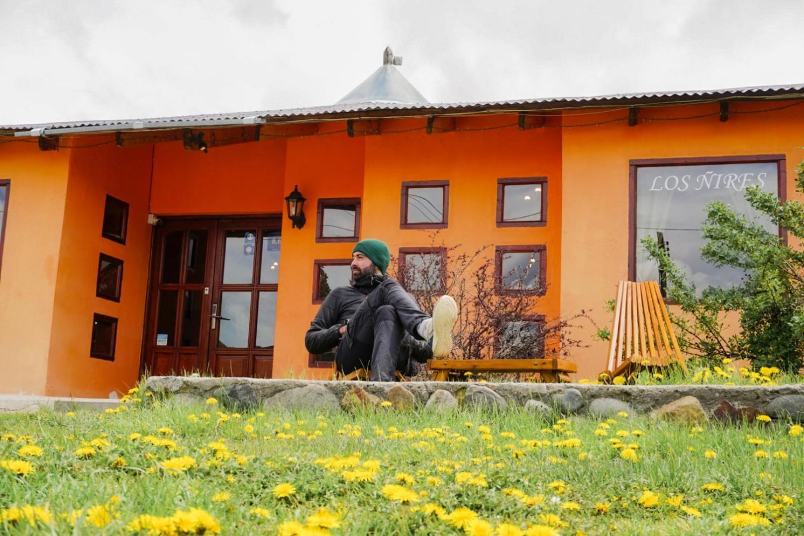 Hotel Hosteria LOS ÑIRES El Chaltén Exterior foto